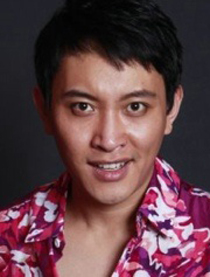 鞠泓宇的英文名