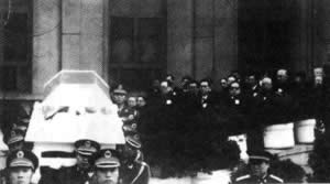 邓小平逝世(历史上今天lssjt.com)